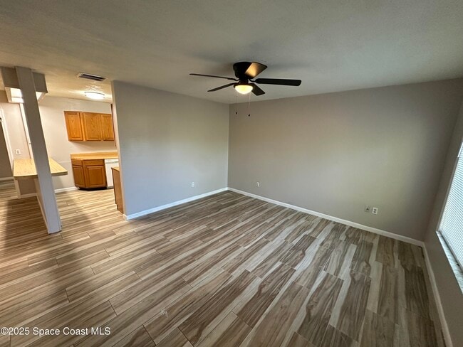 Building Photo - 1300 Ethel Cir NE