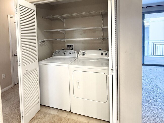 Foto del edificio - 3877 Pell Pl