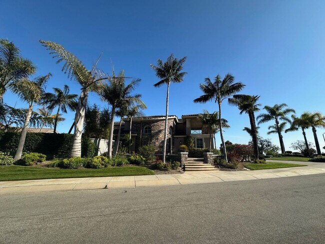 Foto del edificio - Exquisite Vina Del Mar home in Spanish Hills