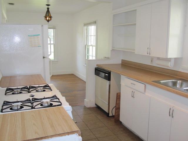 Building Photo - UT PRE LEASE: 3 bed/1 bath Charming Hyde P...