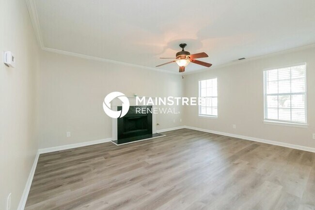 Foto del edificio - 3 Bedroom Pet-Friendly Home in Lithonia, G...