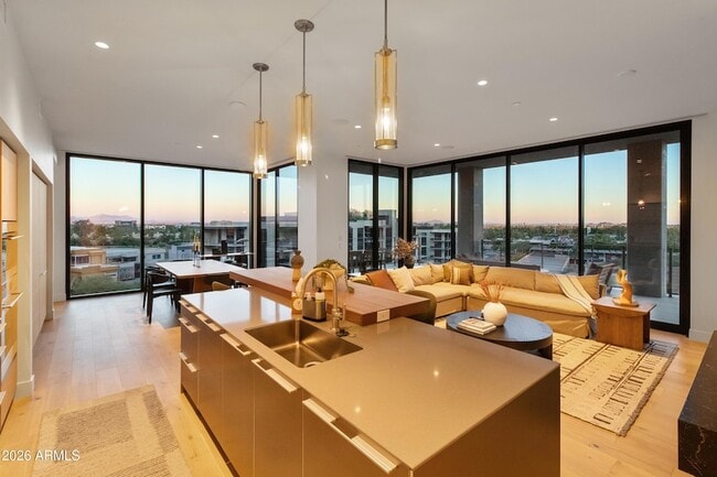 Photo - 5000 N Camelback Ridge Drive Unit 302 Apartment