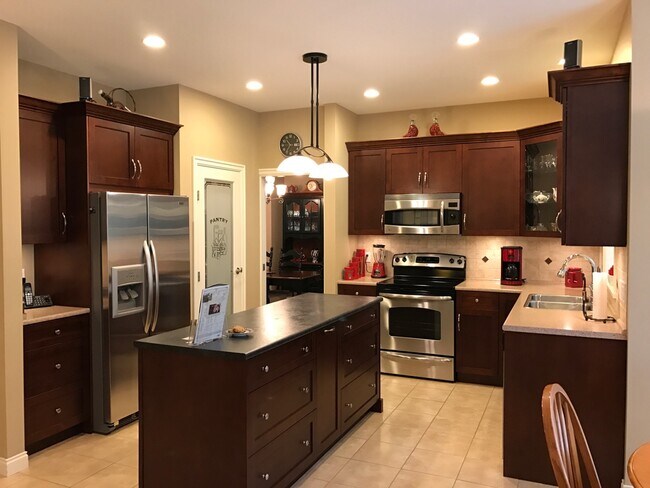 Photo du bâtiment - 4697 Teskey Rd