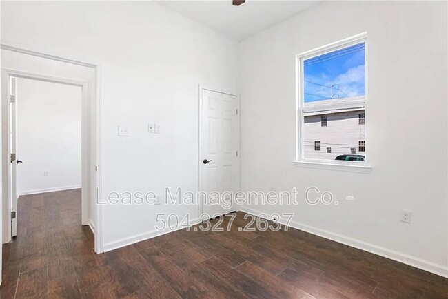 Foto del edificio - 8733 Olive St
