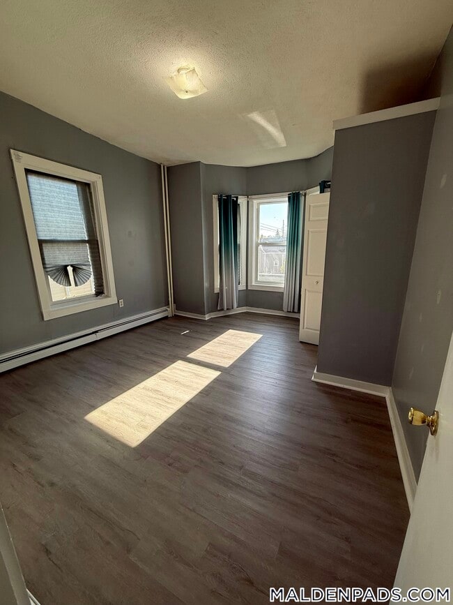 Building Photo - 428 Salem St