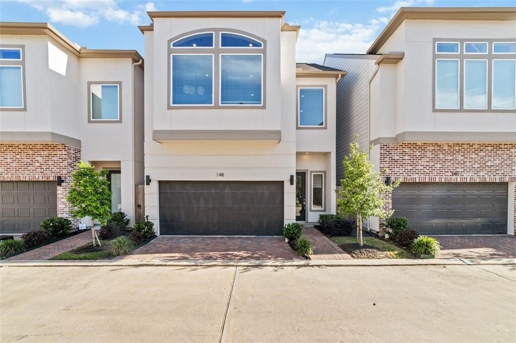 Foto principal - 148 Knightsbridge Park Ln