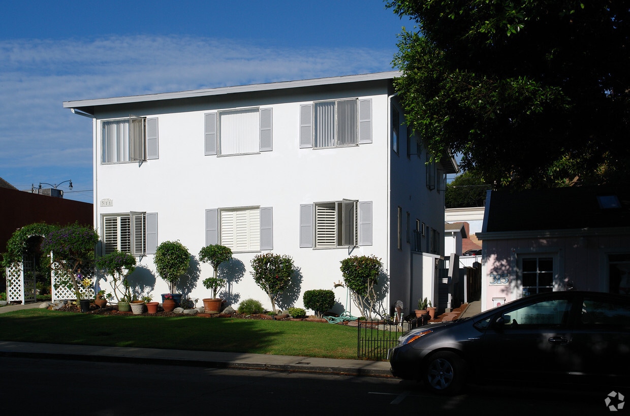 Building Photo - 311 Richmond St