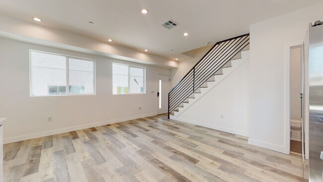 Foto del edificio - 236 N Burlington Ave