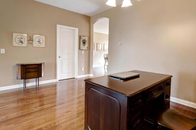 Building Photo - 6281 Chetti Dr