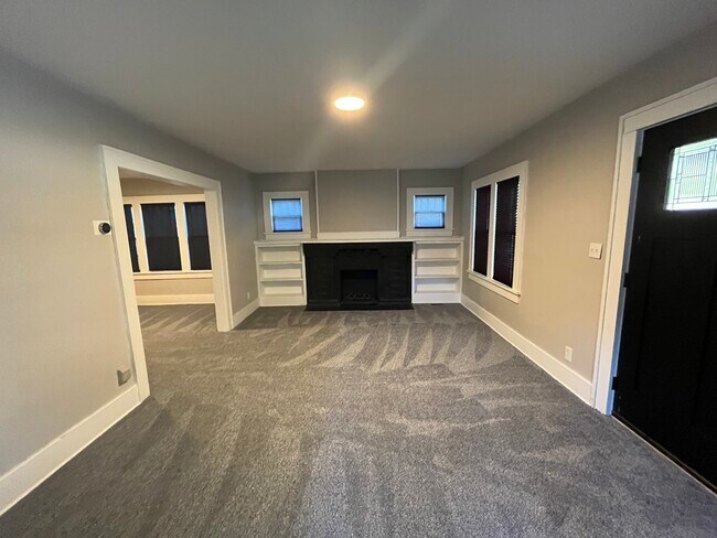 Large living room - 737 S Hillside St