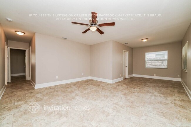 Foto del edificio - 3704 N Clearfield Ave