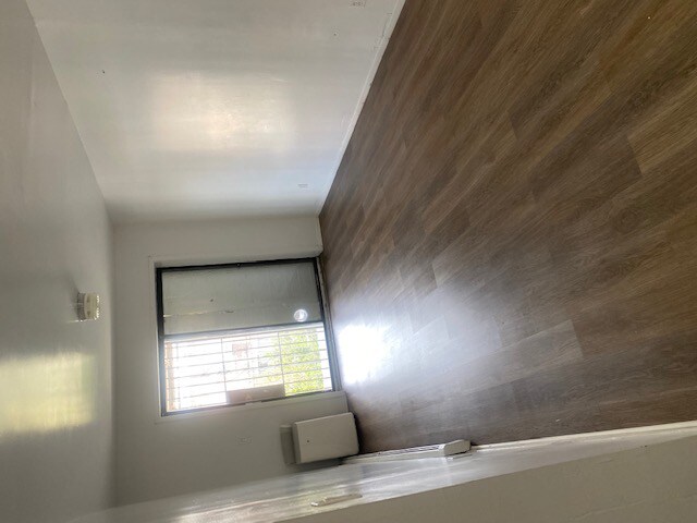 Building Photo - 40-49-49 Case St