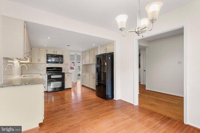 Foto del edificio - 11 Treaty Dr