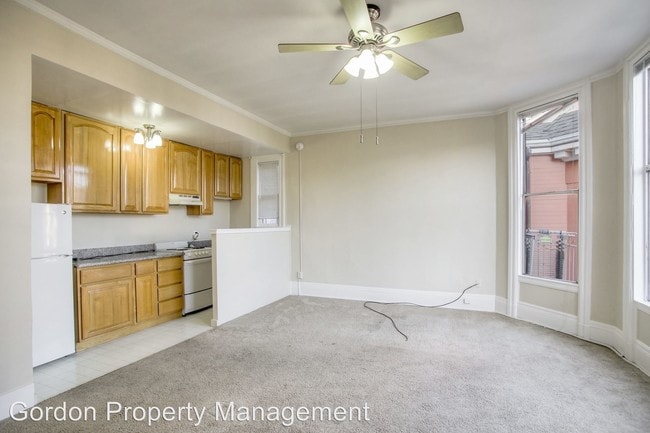 Building Photo - 1364 Grove St