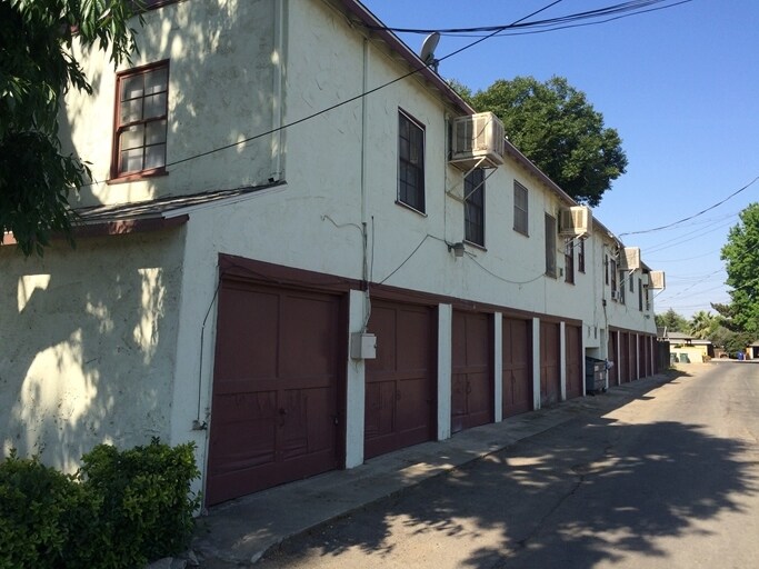 Foto del edificio - 2200 24th St