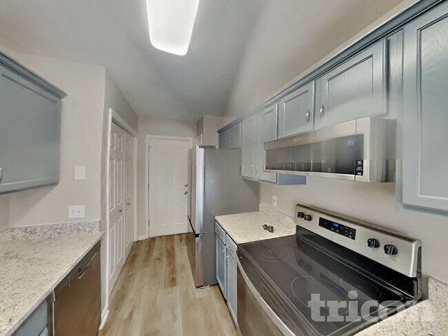 Building Photo - 123 Homestead Pl
