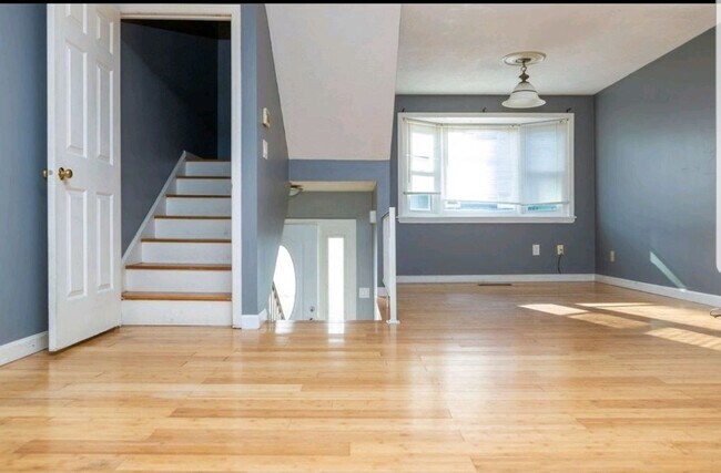 Foto del edificio - Life is better by the beach! Beach side townhouse 3bed 2.5 bath 1 garage,  master suite with priv...