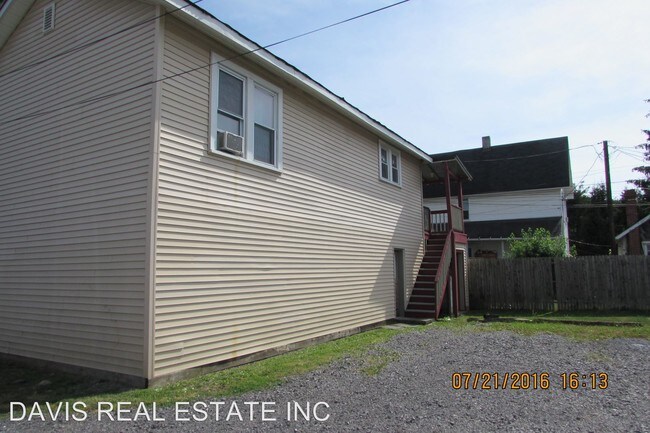 Building Photo - R108 W Bald Eagle St