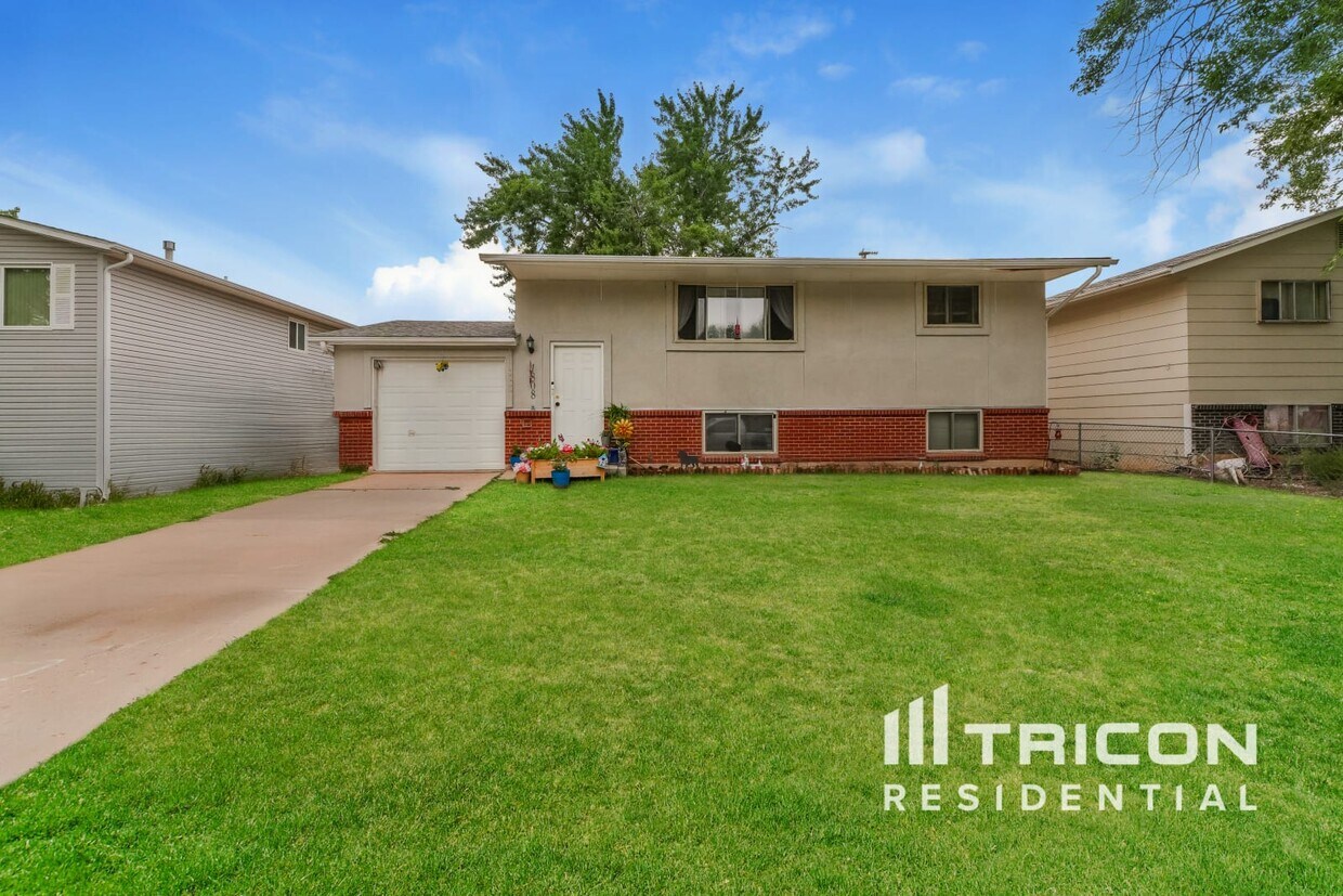 Foto principal - 1808 River Dr