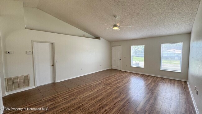 Foto del edificio - 5190 Tanner Rd