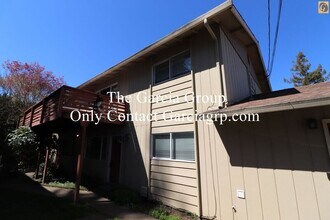 Building Photo - 22923 SW Pine St