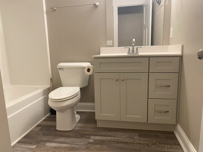 Foto del edificio - 524 Mill Creek Rd