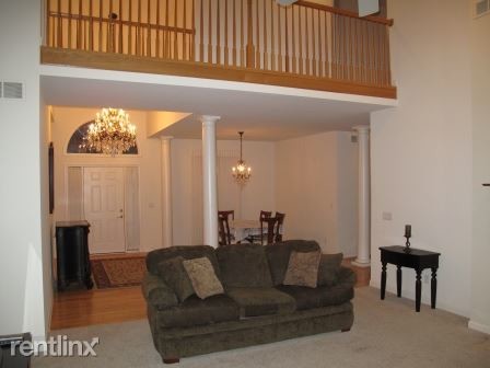 Building Photo - 18145 Shoreline Ct