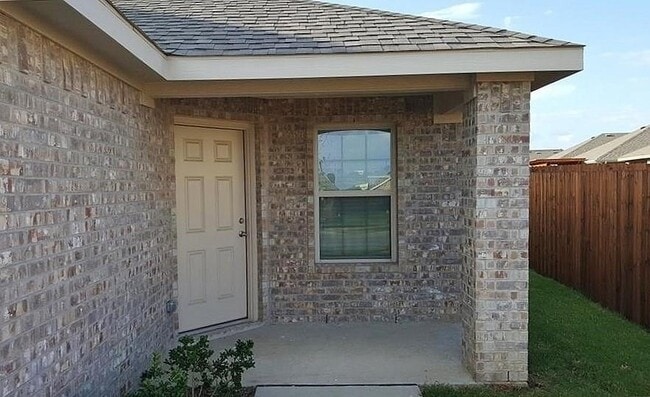 Building Photo - 1217 River Oak Ln