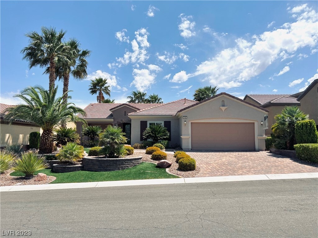 2192 Canyonville Dr