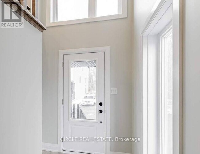 Photo du bâtiment - 1489 Purchase Pl