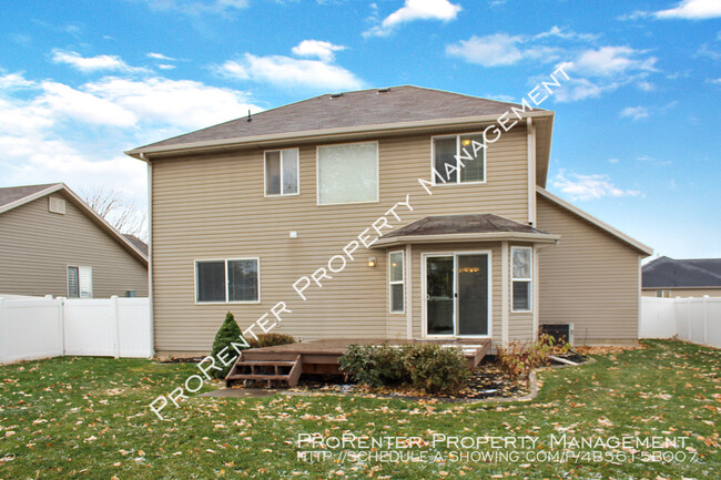 Foto del edificio - Spacious 4 Bed, 3.5 Bath Clinton Home