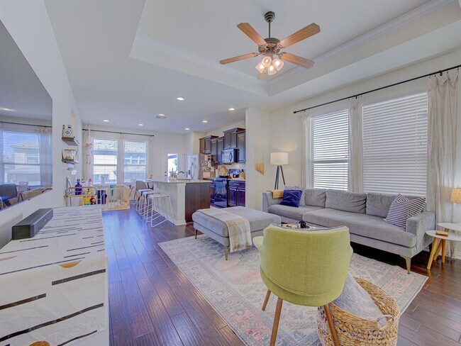 Foto del edificio - 9928 Aly May Dr