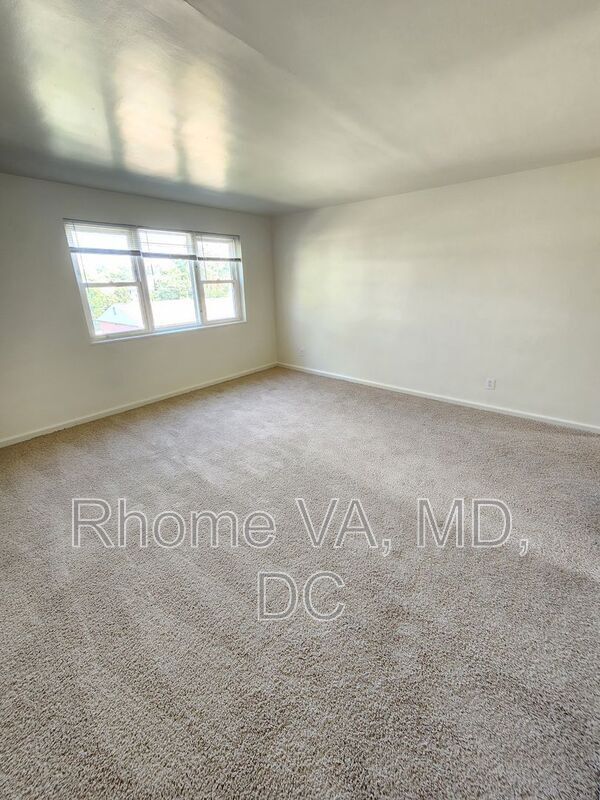 Photo - 6192 Greenwood Dr Apartment