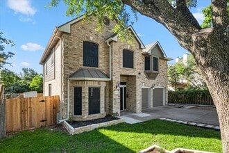 Building Photo - 8503 Delavan Ave