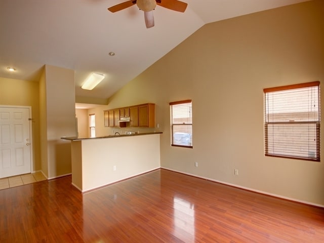 Building Photo - 7202 S 45th Ave