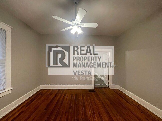 Foto del edificio - 3016 Ridge Ave