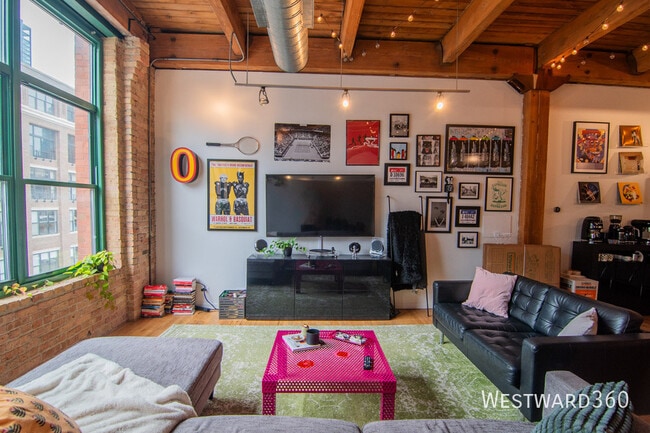 Foto del edificio - 1017 W Washington Blvd