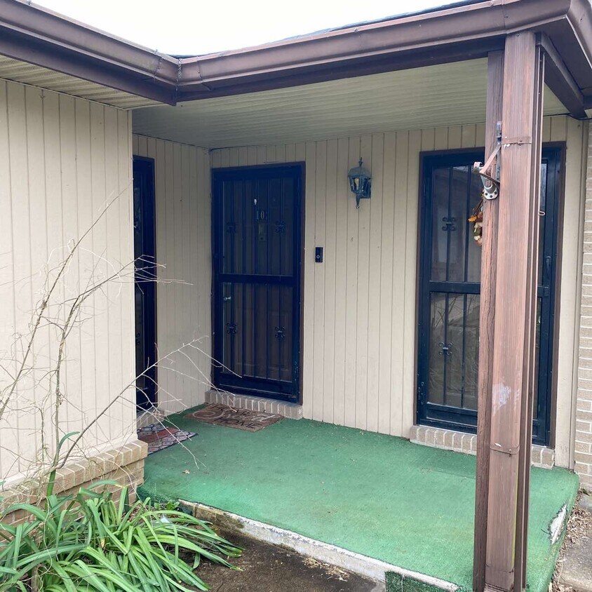 102 2nd Ave, Mount Pleasant, TN 38474 Townhome Rentals in Mount