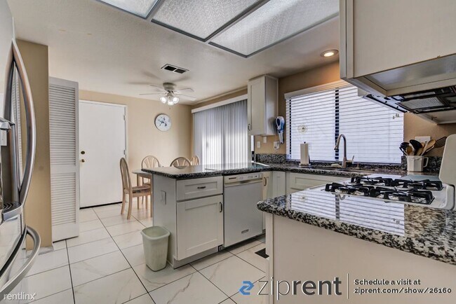 Building Photo - 3 br, 2 bath House - 67 Silkberry, Irvine,...