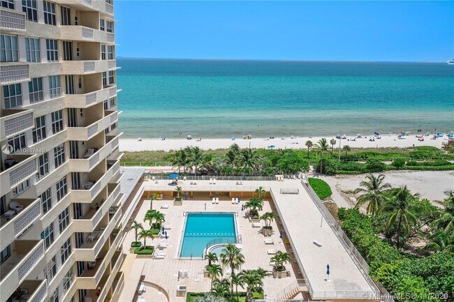 Foto del edificio - 4747 Collins Ave