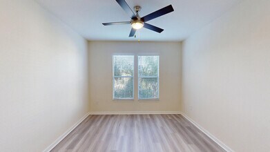 Interior Photo - The Vintage Lofts at West End