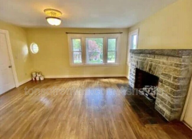 Foto del edificio - 1316 Hyman Ave
