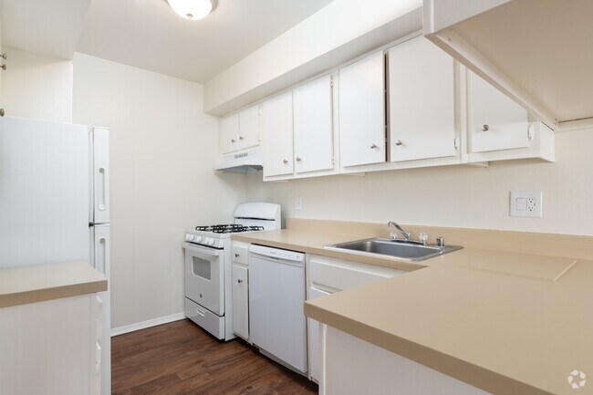1 habitación, 1 baño, 750 pies cuadrados, cocina - Cliff Dwellers