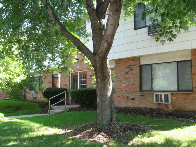 Foto del edificio - Hamlet Court Apartments