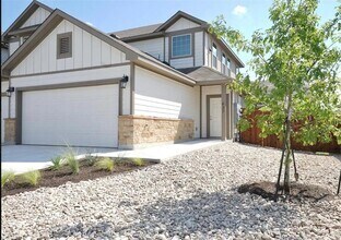 Building Photo - 637 Parkline Dr