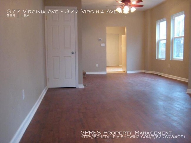 Building Photo - BEAUTIFUL OAKMONT DUPLEX Steps from the Blvd