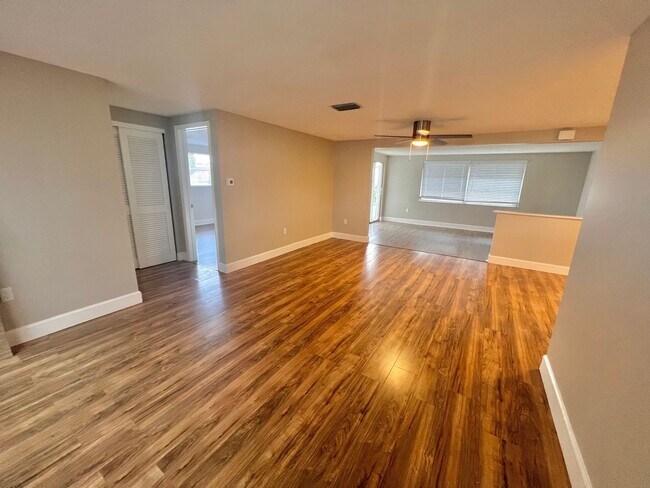 Foto del edificio - Charming 2BD/2BTH Updated Home in Port Richey
