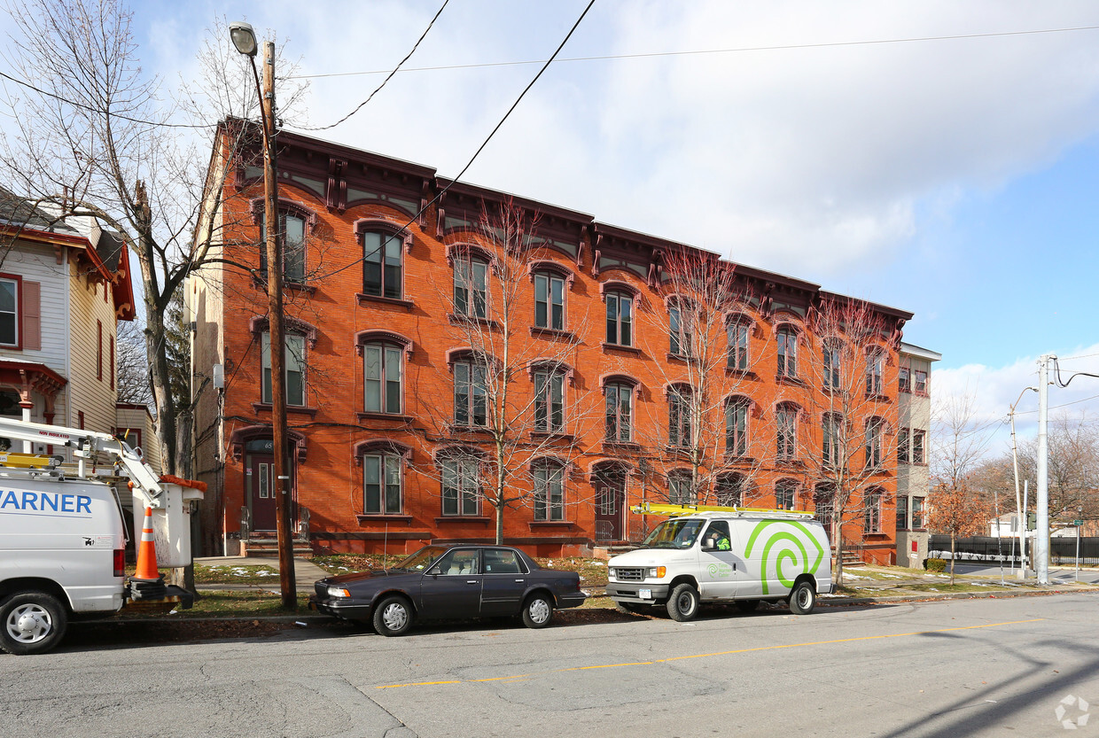 Primary Photo - South Hamilton Street