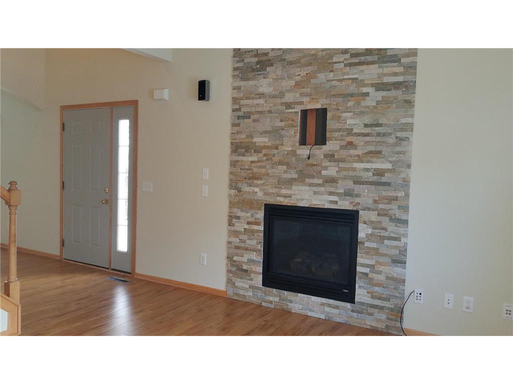 17810 66th Ave N, Osseo, MN 55311 Townhome Rentals in Osseo MN