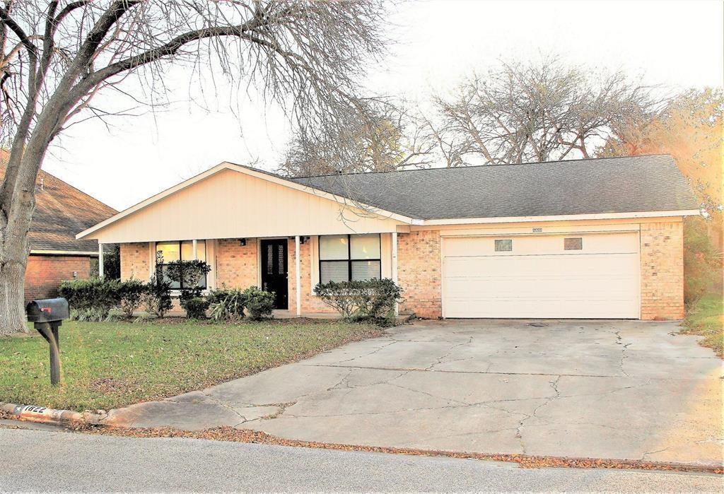 Primary Photo - 1822 Willow Bend Dr